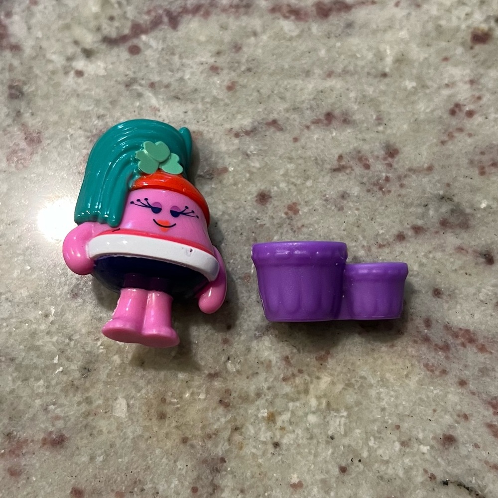 DreamWorks Trolls Band Together Mineez - Snack Pack Common Beacher
